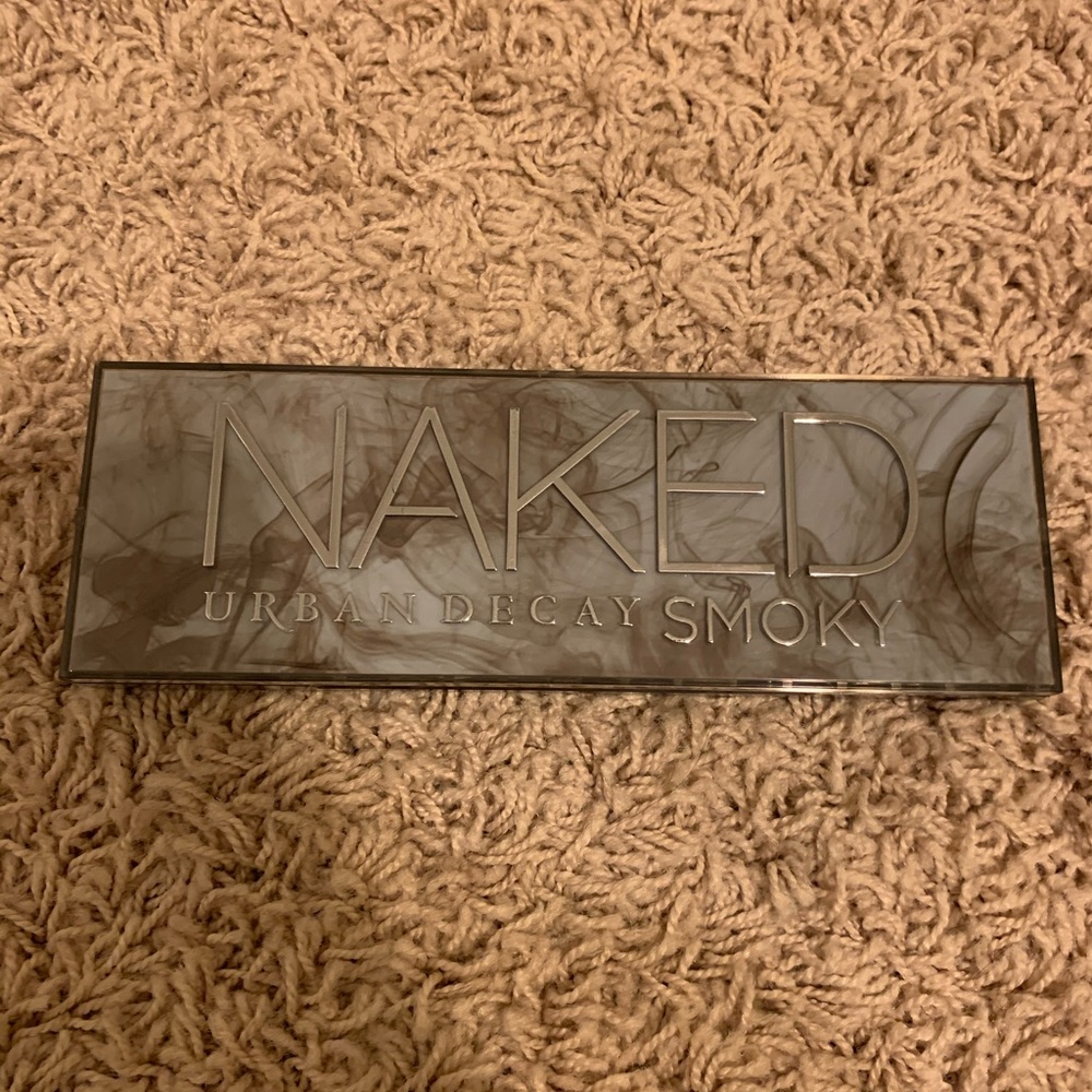 Naked eye shadow palettes